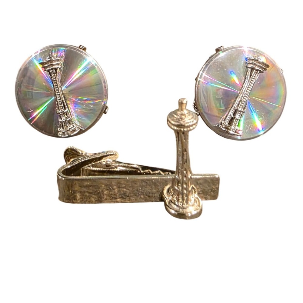 VTG 1962 Seattle Worlds Fair Space Needle Cufflink &Tie Bar Set Prismatic Silver